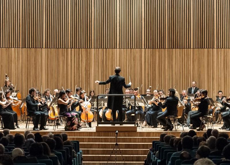 L'Orchestra d'Ateneo diretta da Alessandro Crudele
