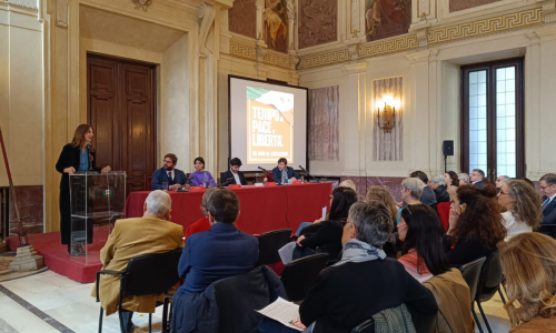 L'intervento di Silvia Romani,  delegata ai rapporti con l'editoria e al Public Engagement, alla conferenza stampa in Comune