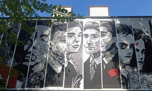 Il murale realizzato in piazza Occhialini