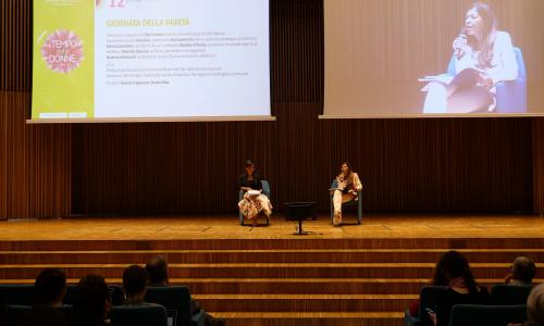 L'introduzione dell'evento con Barbara Stefanelli e la professoressa Marilisa D'Amico