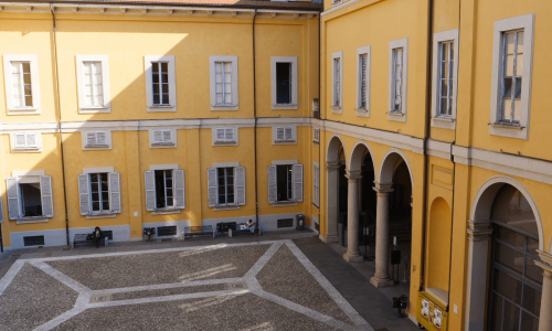 La sede della Facoltà di Scienze politiche, economiche e sociali in via Conservatorio 7