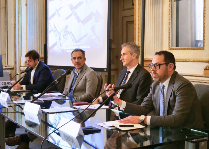 L'apertura del convegno con i saluti di Carlo Fiorio, direttore del dipartimento di Economia, Management e Metodi quantitativi, l'assessore regionale Alesandro Fermi e Gianluca Ignagni, Capo di Gabinetto dell’Agenzia per la cybersicurezza nazionale