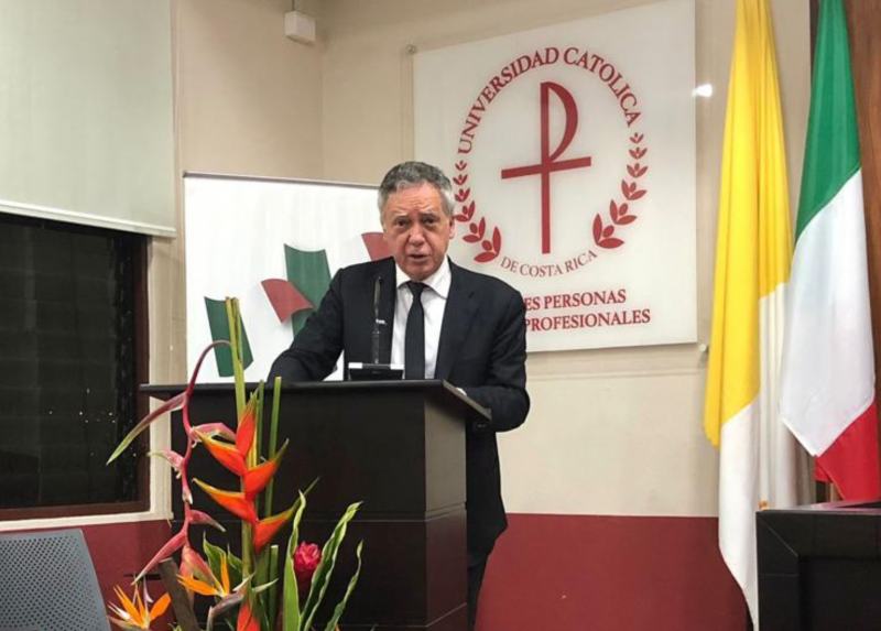 L'intervento del professor Nando Dalla Chiesa all'Universidad Catolica