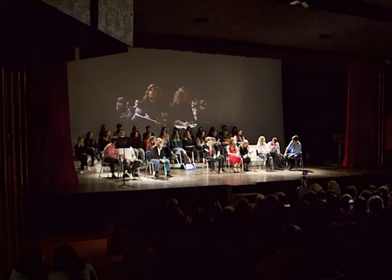 L'immagine di uno degli spettacoli della compagnia Puntozero Teatro