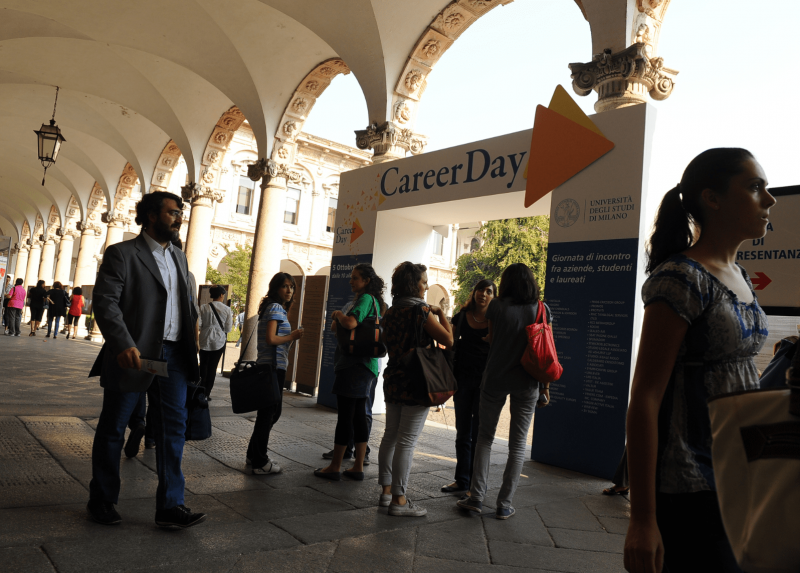 Una delle edizioni passate della Job Fair in Statale