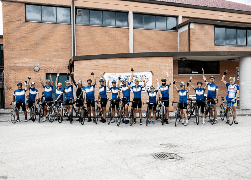 La squadra di ciclismo di Arcus, composta dai dipendenti della Statale - Credit Maurizio di Girolamo