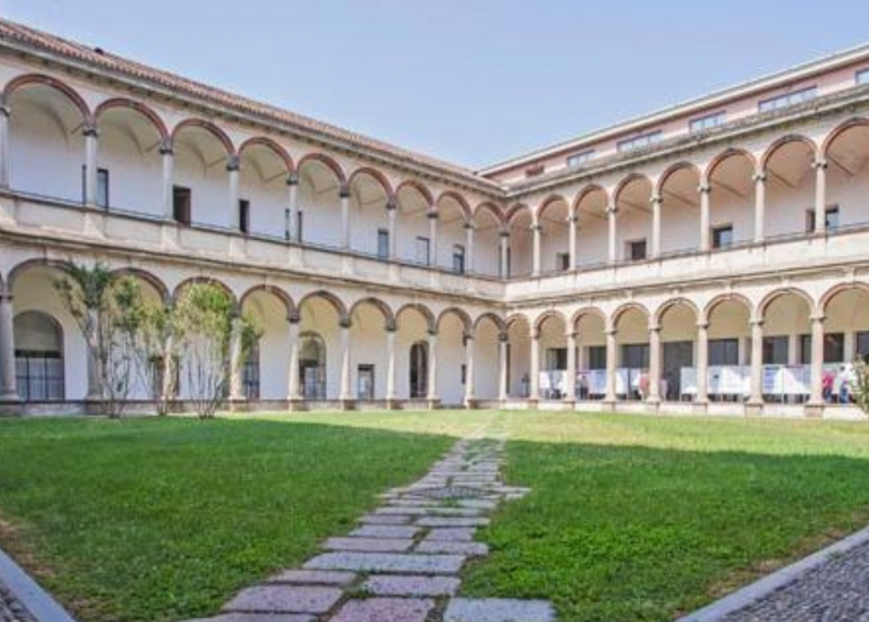 Il Cortile del Settecento dell'Università Statale di Milano che ospiterà l'evento "Luci e ombre"