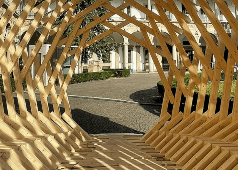 Echinoidea - Biophilic Pavilion, una delle installazioni della mostra “INTERNI Design Re-Generation” nel Cortile d'Onore della Statale