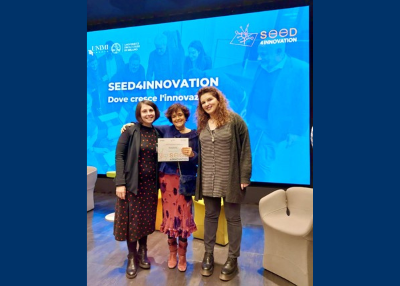 La professoressa Tiziana Borsello con il team di PepTida in occasione della premiazione per Seed4Innovation