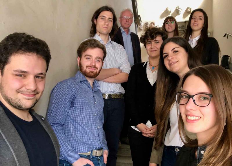 Gli studenti con Paolo Chiesa