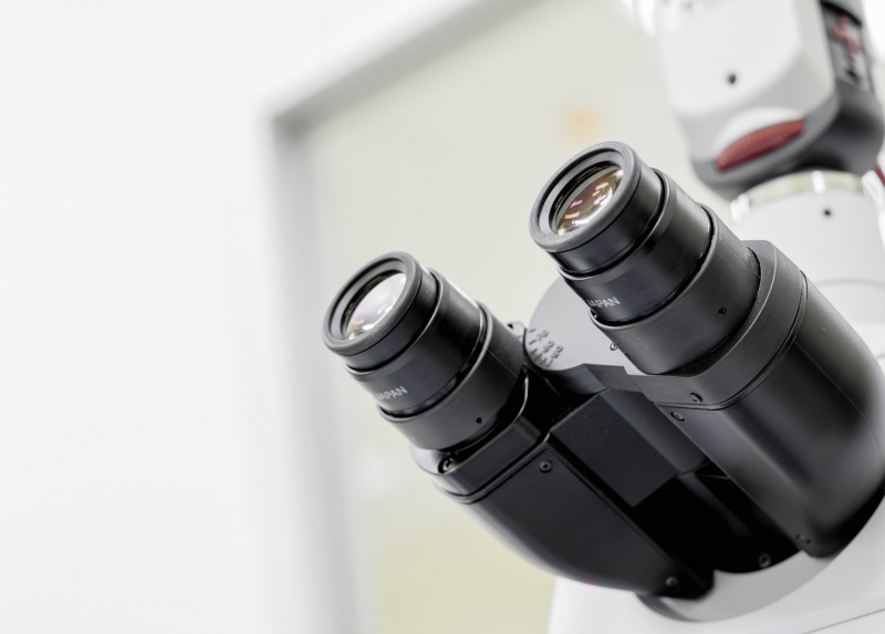 Dettaglio di un microscopio