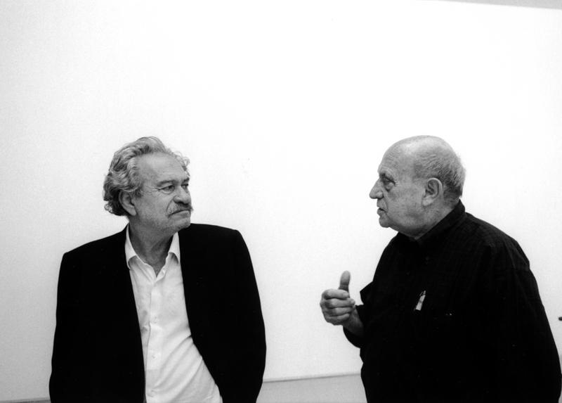 Jannis Kounellis con Arnaldo Pomodoro - Foto Carlo Orsi, 2006