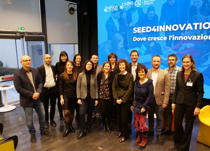 I rappresentanti dei 17 team finalisti alla cerimonia di premiazione di Seed4Innovation