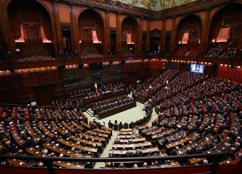 Il Parlamento italiano. Riconoscimento editoriale: Marco Iacobucci Epp / Shutterstock.com.