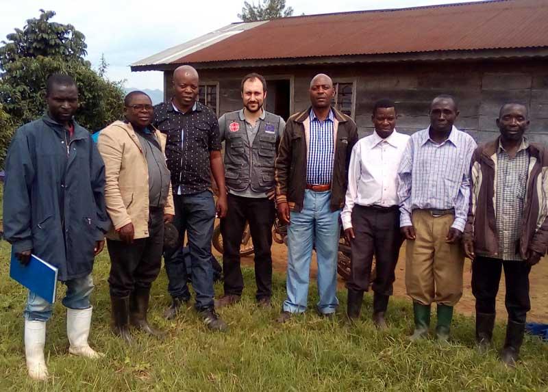 Pietro De Marinis con il team del progetto nel Nord Kivu