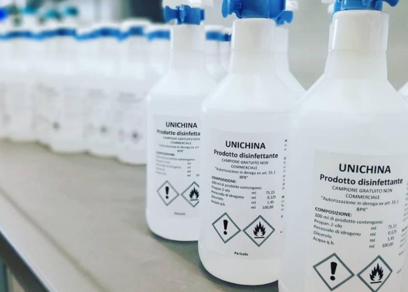 Il gel igienizzante "Unichina" prodotto nei laboratori del dipartimento di Chimica