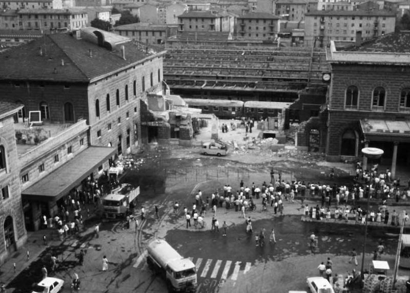 La stazione di Bologna dopo la strage del  2 agosto 1980