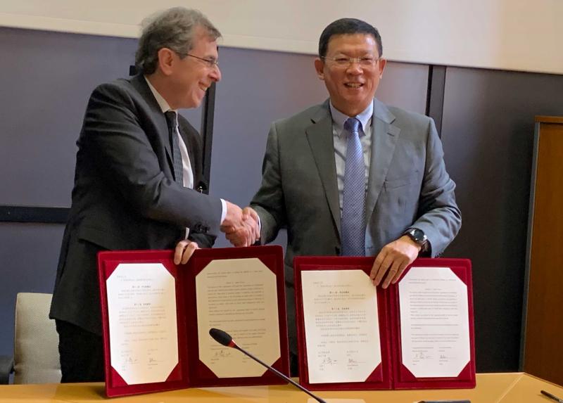 Il rettore, Elio Franzini, e il vicedirettore generale di Hanban, Ma Jianfe