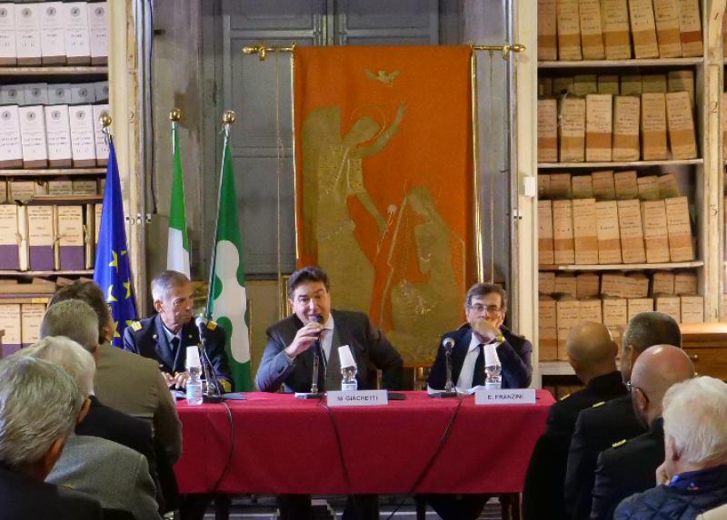 La firma dell'intesa con il Generale Giovanni Fantuzzi, il presidente del Policlinico, Marco Giachetti, il rettore Elio Franzini