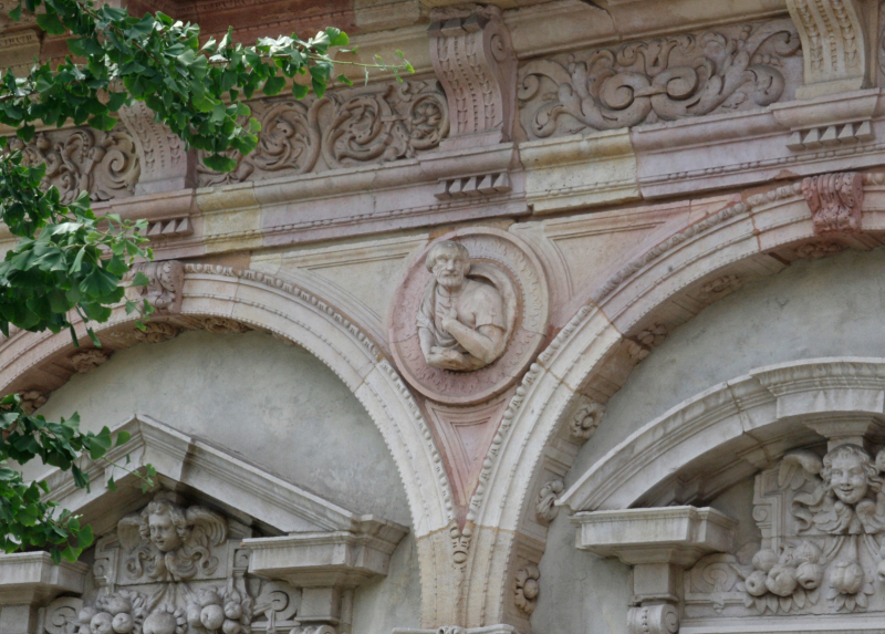 A glimpse of the University of Milan.