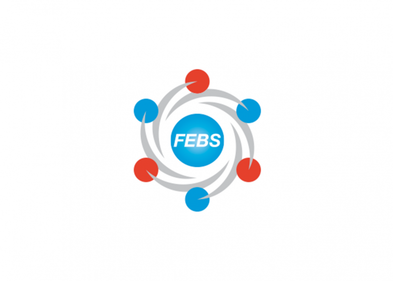 Il logo della Federazione delle Società Biochimiche Europee (FEBS)