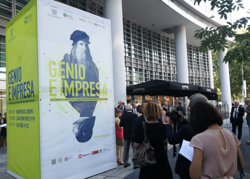 L'ingresso della mostra "Genio e Impresa" a palazzo Lombardia