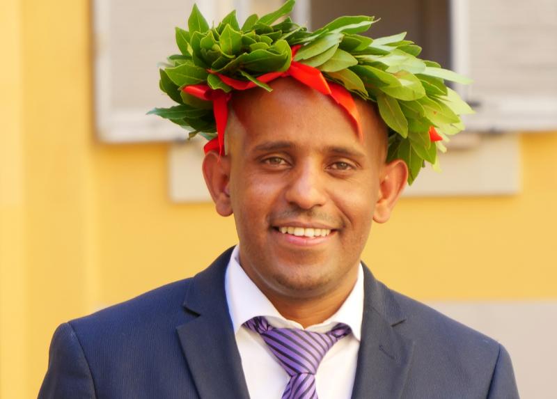 Tedros W., laureato in Scienze Politiche e benficiario della borsa CRUI per rifugiati