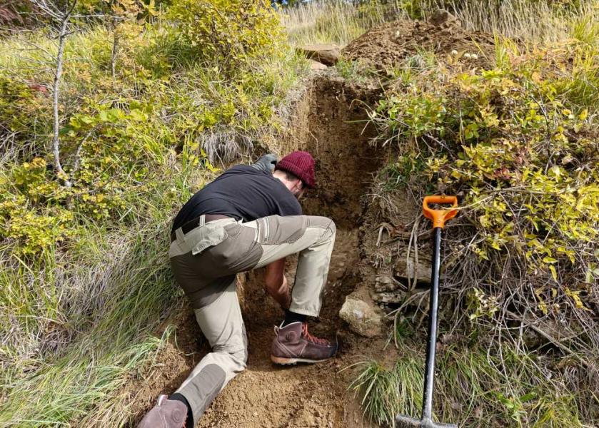 Sondaggio di un terrazzamento abbandonato per campionamento geoarcheologico