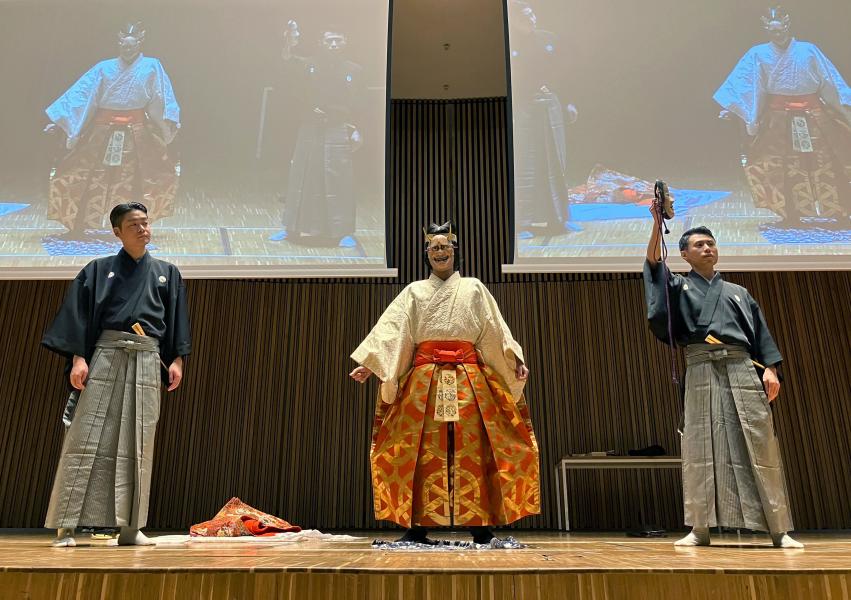 Forme e coreografie del Teatro Nō all’Università degli Studi di Milano.