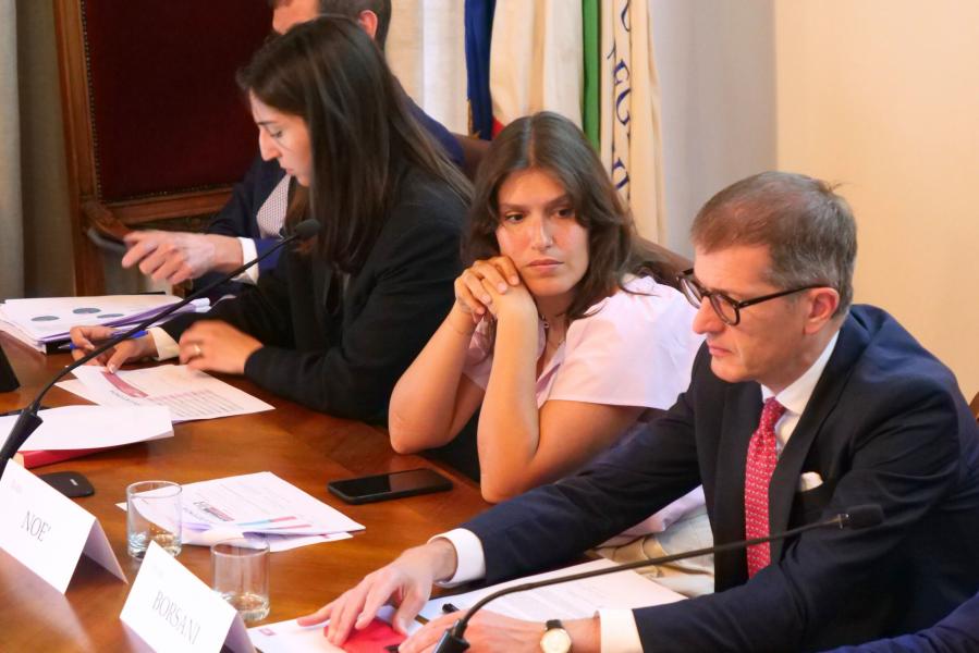 Gaia Romani, assessora ai Servizi civici e generali del Comune di Milano; Francesca Noè, founder di “A Milano puoi”; Guido Borsani, presidente della fondazione Deloitte.