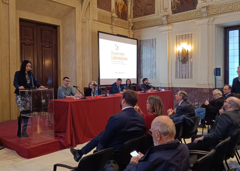 Un momento della presentazione della mappa 80 luoghi X 80 anni con la rettrice Marina Brambilla