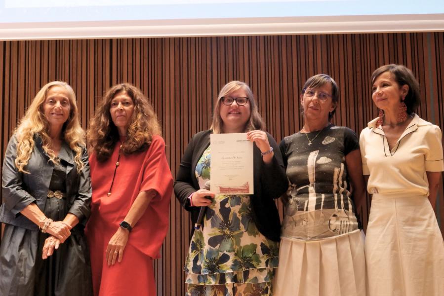 Il Tempo delle Donne 2023 - Giornata della Parità all’Università degli Studi di Milano: consegna del premio Luisa Ponzato a Valentina De Socio alla presenza delle prorettrici della Statale Maria Pia Abbracchio e Marilisa D’Amico.