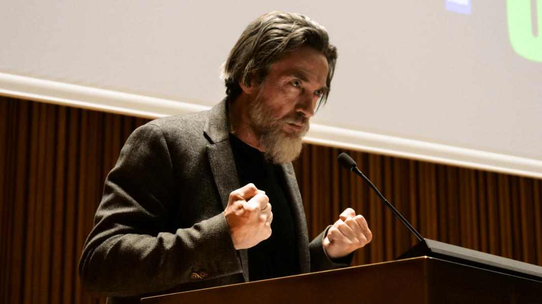 Assemblea dei familiari della vittime innocenti di mafia: performance di Alessio Boni