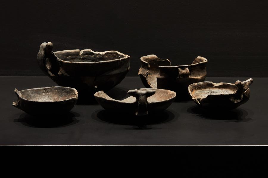 Oggetti dell'Età del Bronzo esposti al Museo della Vasca Votiva di Noceto