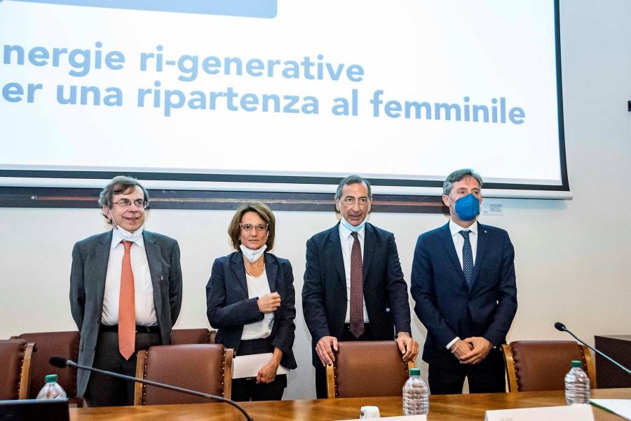 La ministra Elena Bonetti con il rettore Elio Franzini, il sindaco Giuseppe Sala e l'assessore della Regione Lombardia, Fabrizio Sala- Foto Marco Riva