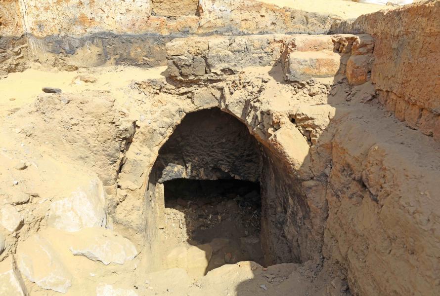 Ingresso della tomba appena scoperta (AGH032) sulla sponda occidentale di Assuan, presso il Mausoleo dell’Aga Khan- Credit: Egyptian-Italian Mission at West Aswan (EIMAWA)