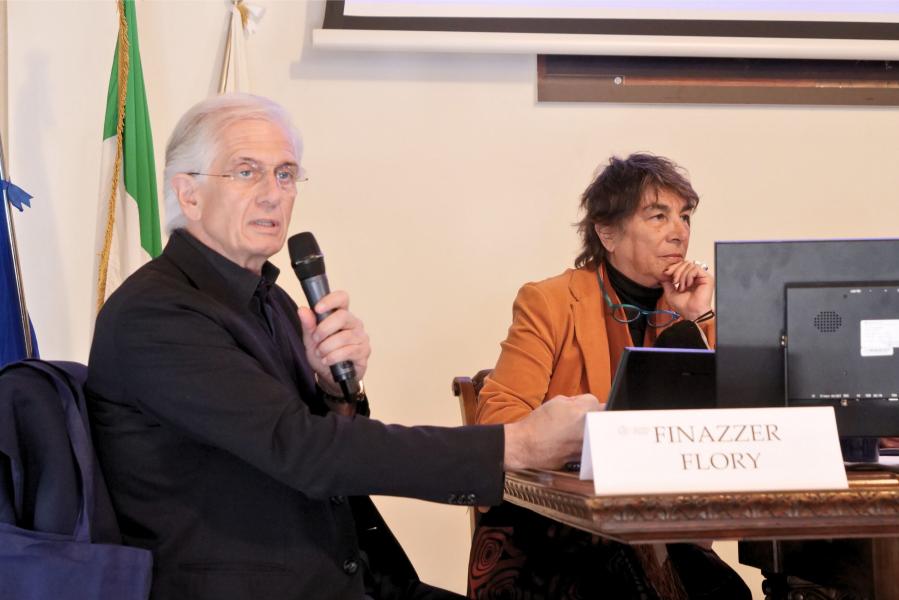 Massimiliano Finazzer Flory, curatore artistico del Centenario, e la prorettrice Marina Carini