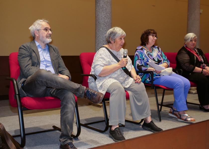 Stefano Simonetta, docente e referente progetto carcere, Susanna Ripamonti, direttrice di Cartebollate e Irina Bajini, docente dell'Università Statale di Milano, alla presentazione dell'iniziativa "A bordo del Brigantino"