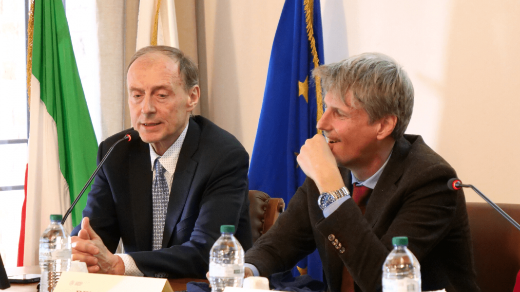 I docenti Alberto Bentoglio, direttore del dipartimento di Beni culturali e ambientali, e Luca Peyronel, consulente scientifico dello spettacolo