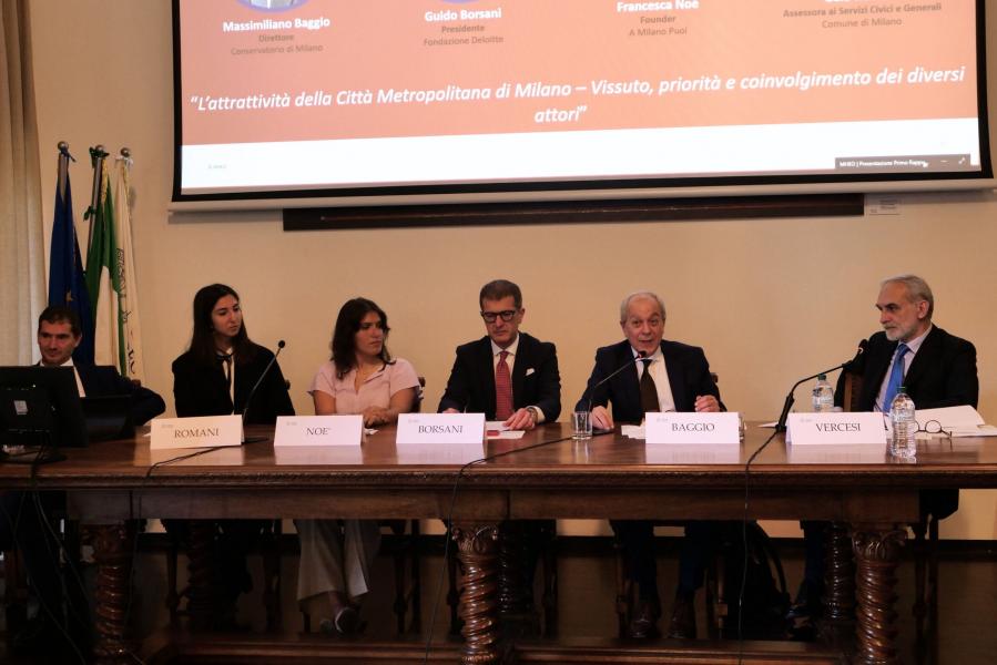 Matteo Turri, responsabile Mheo della Statale; Gaia Romani, assessora ai Servizi civici e generali del Comune di Milano; Francesca Noè, founder di “A Milano puoi”; Guido Borsani, presidente della fondazione Deloitte; Massimiliano Baggio, direttore del conservatorio di Milano; Pierluigi Vercesi.