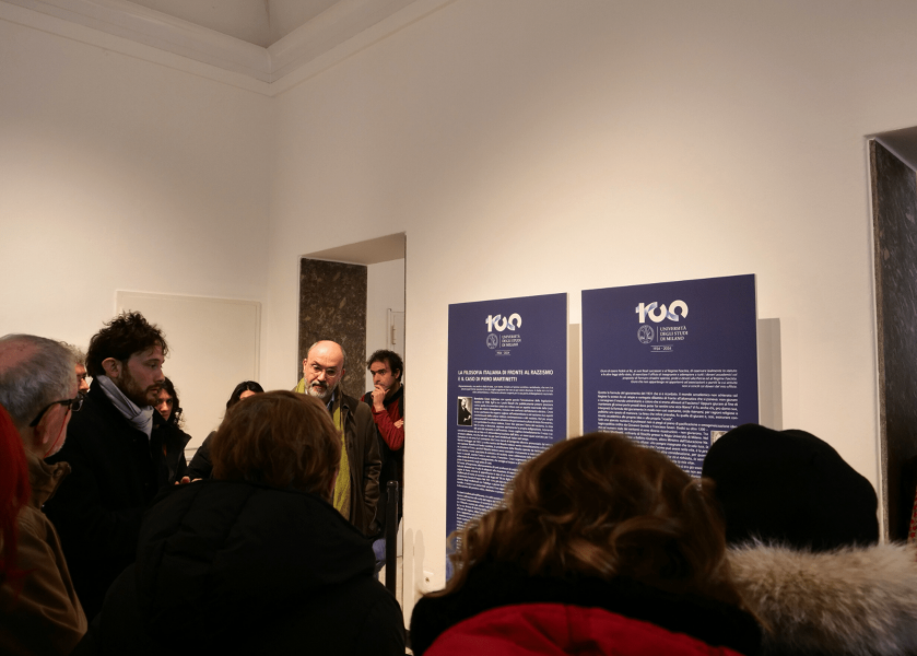 L'inaugurazione della mostra con la prima visita guidata insieme ai curatori