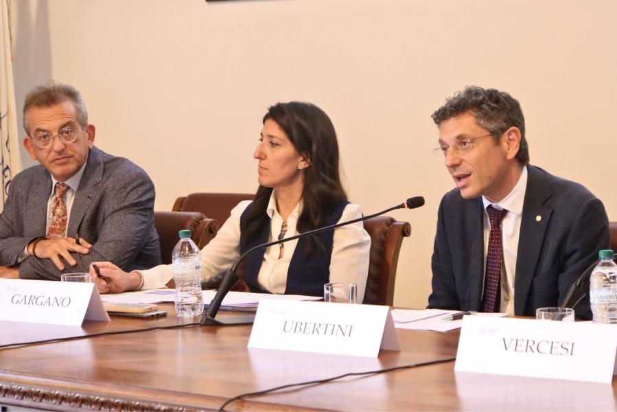 Dario Sciunnach, direttore generale vicario della Direzione generale Università, ricerca e innovazione di Regione Lombardia; Marcella Gargano, direttrice generale delle istituzioni della formazione superiore del MUR; Francesco Ubertini, presidente di CINECA.