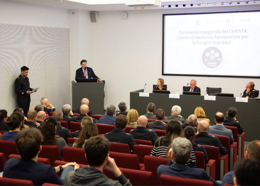 Un momento della cerimonia di inaugurazione del CeMATA - Centro di Medicina Aerospaziale per le Terapie Avanzate.