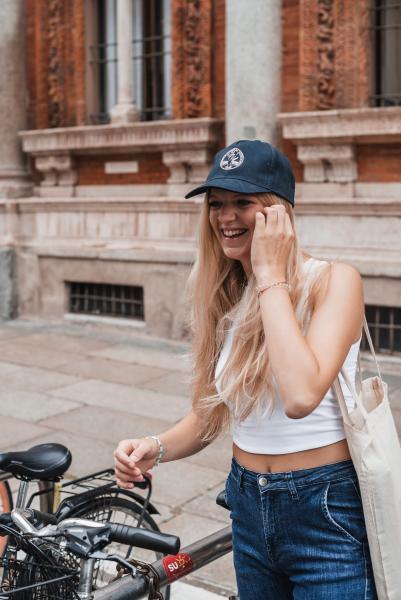 L'abbigliamento e gli accessori con il brand ufficiale dell’Università degli Studi di Milano in vendita su unimistore.it