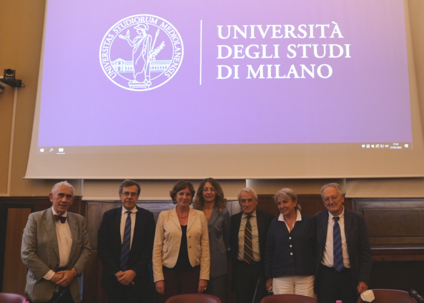 Il professor Daniele Checchi, il rettore Elio Franzini, la ministra dell'Università e Ricerca, Cristina Messa, Monica Poggio di Assolombarda, il professor Alberto Martinelli, la professoressa Alessandra Facchi, il professor Mario Regini
