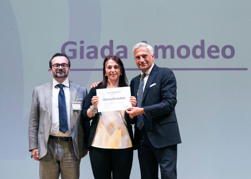 Premiazione di Giada Amodeo. Foto di Fondazione Umberto Veronesi.