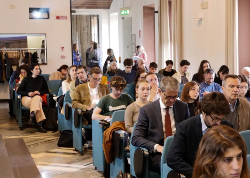 Il pubblico alla presentazione del Green Office.