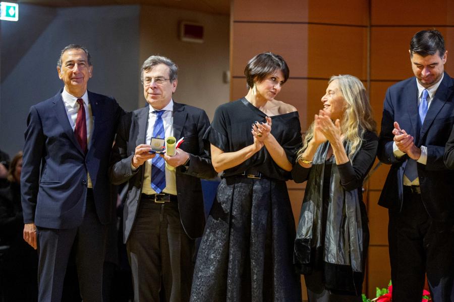 Il sindaco Giuseppe Sala, il rettore Elio Franzini, la prorettrice vicaria Maria Pia Abbracchio, la presidente del Consiglio comunale, Elena Buscemi, il direttore generale dell'Ateneo Roberto Conte