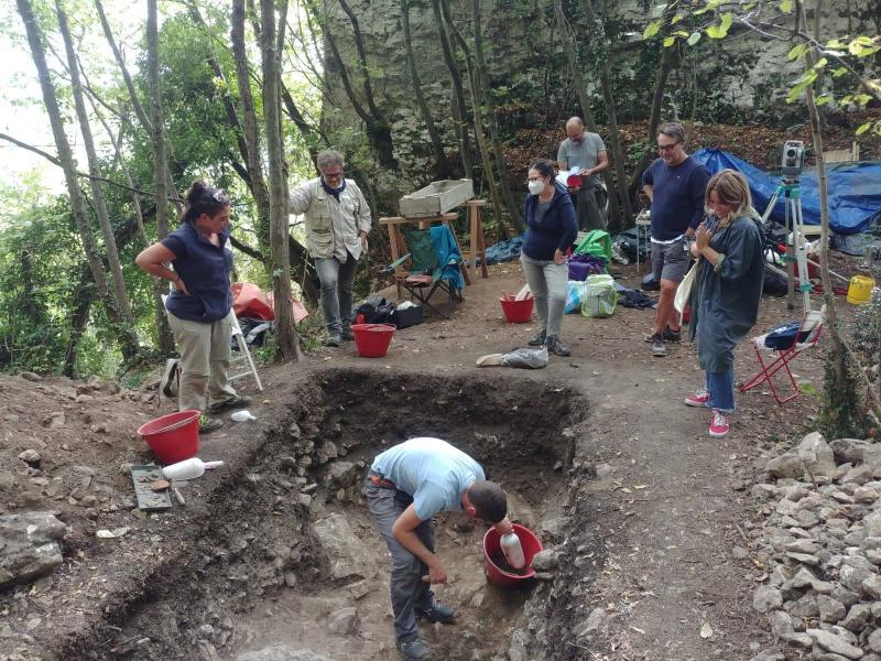 Le attività degli archeologi coordinati dalla Statale sul sito delle Colombare,  Negrar di Valpolicella