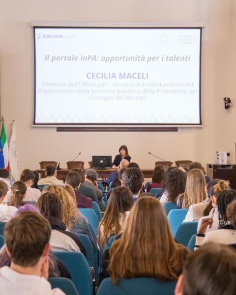 Convegno "Il valore del servizio: lavorare nella PA, costruire il futuro. Strumenti, percorsi e visioni per l’ingresso delle nuove generazioni nella PA"